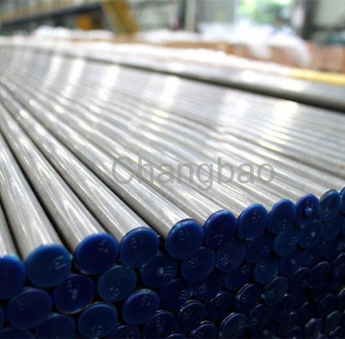 Seamless steel pipe for low temperature resistance